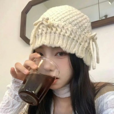 港口的日本姑娘